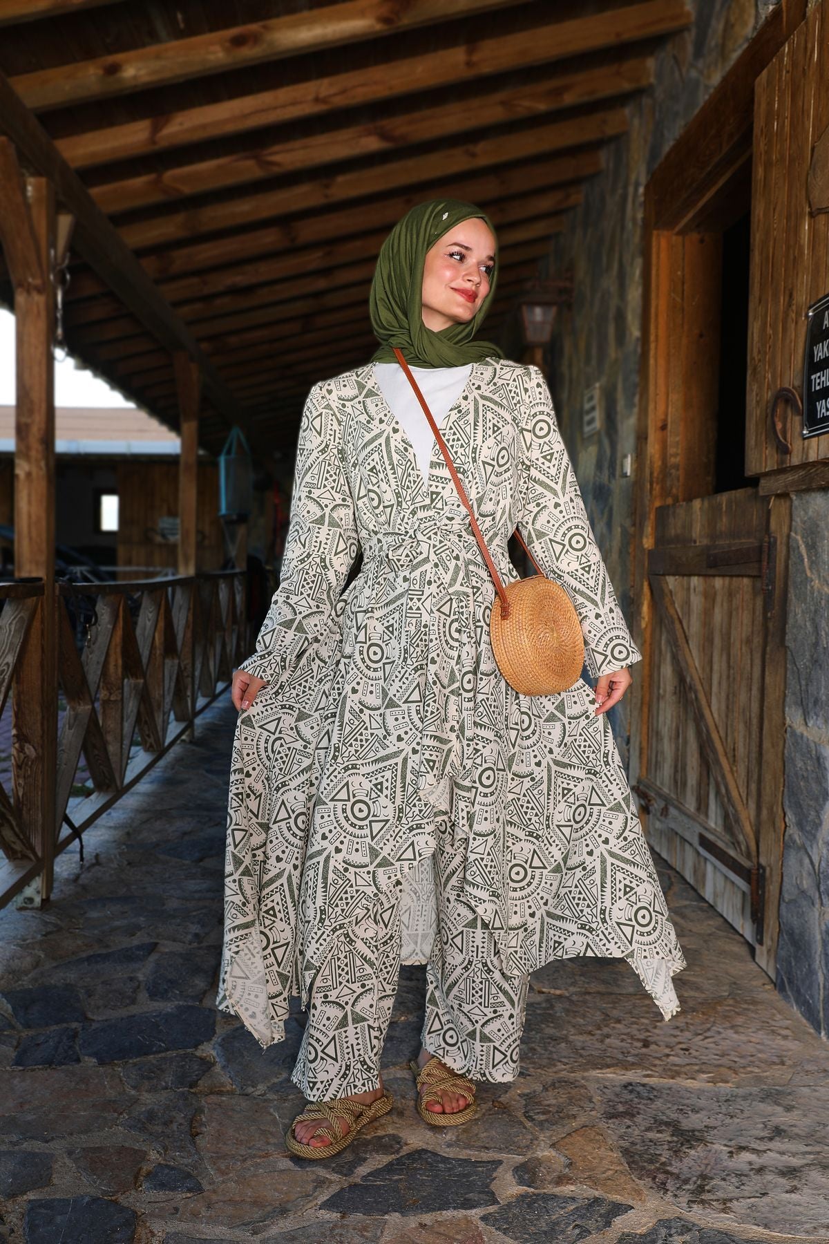 Haki Etnik Desenli Şile Bezi Kimono