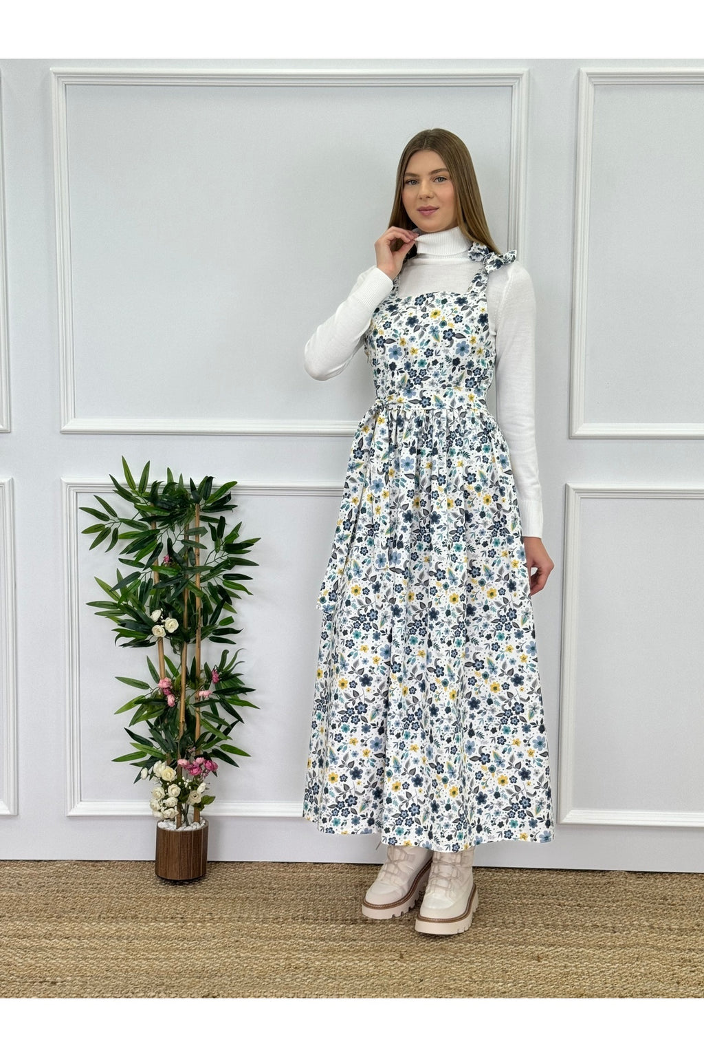 Omuzdan Bağlamalı Çiçek Desenli Mavi Jile