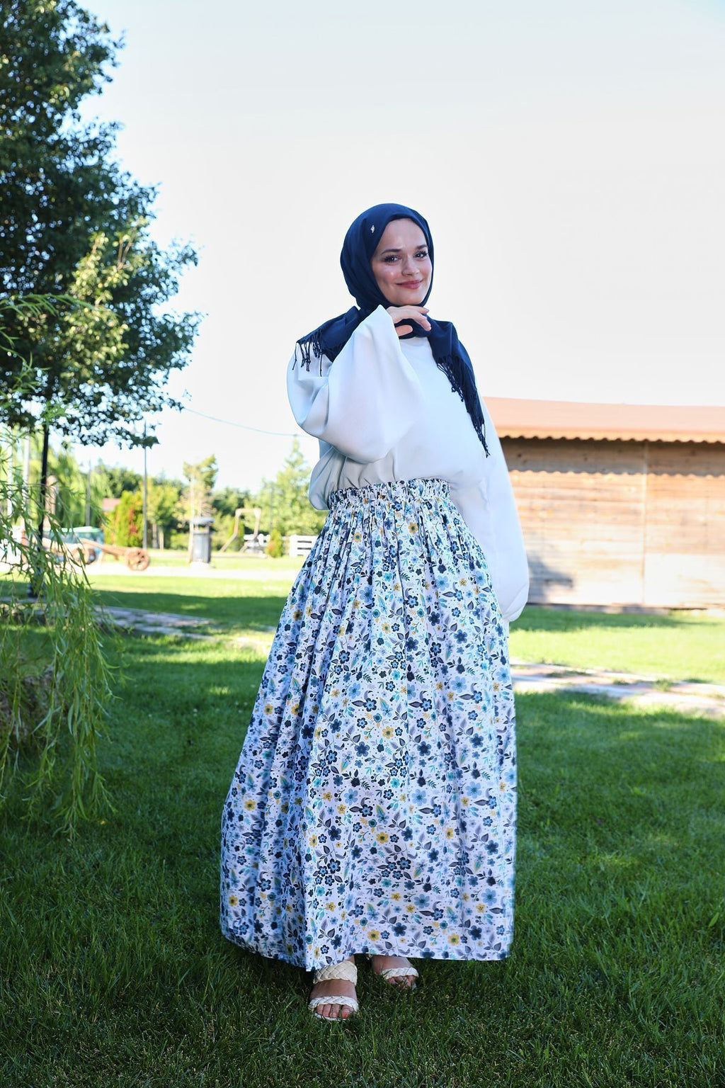 Bahar Dalı Mavi Çiçek Desenli Etek