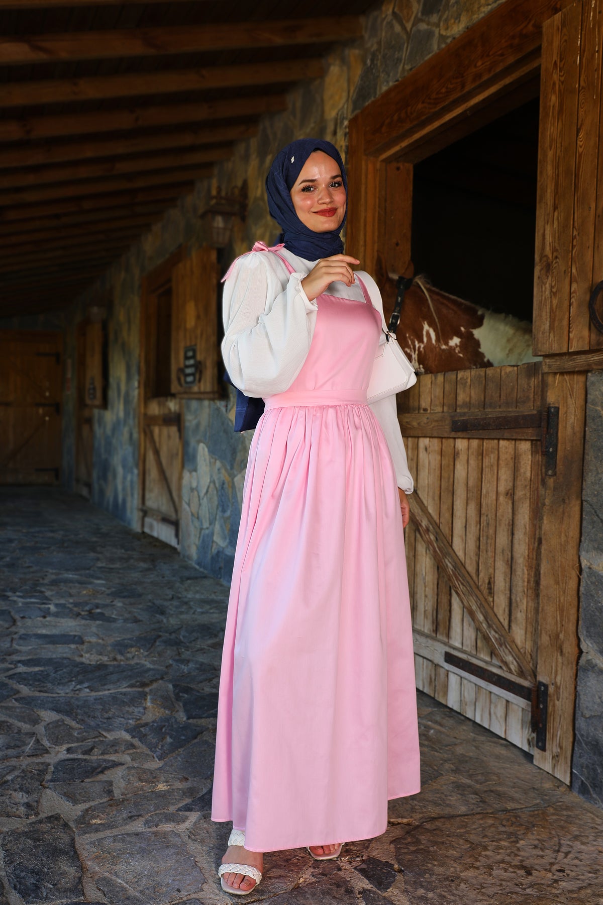 Omuzdan Bağlamalı Kuşaklı Pembe Jile