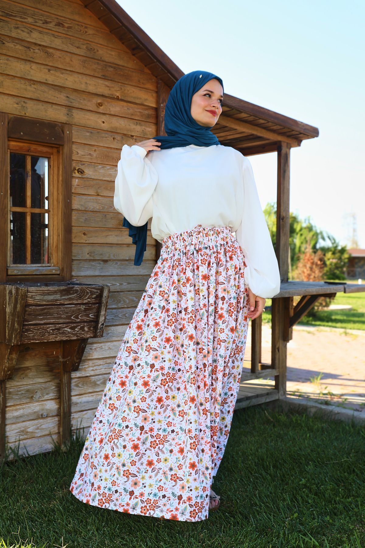Bahar Dalı Turuncu Çiçek Desenli Etek