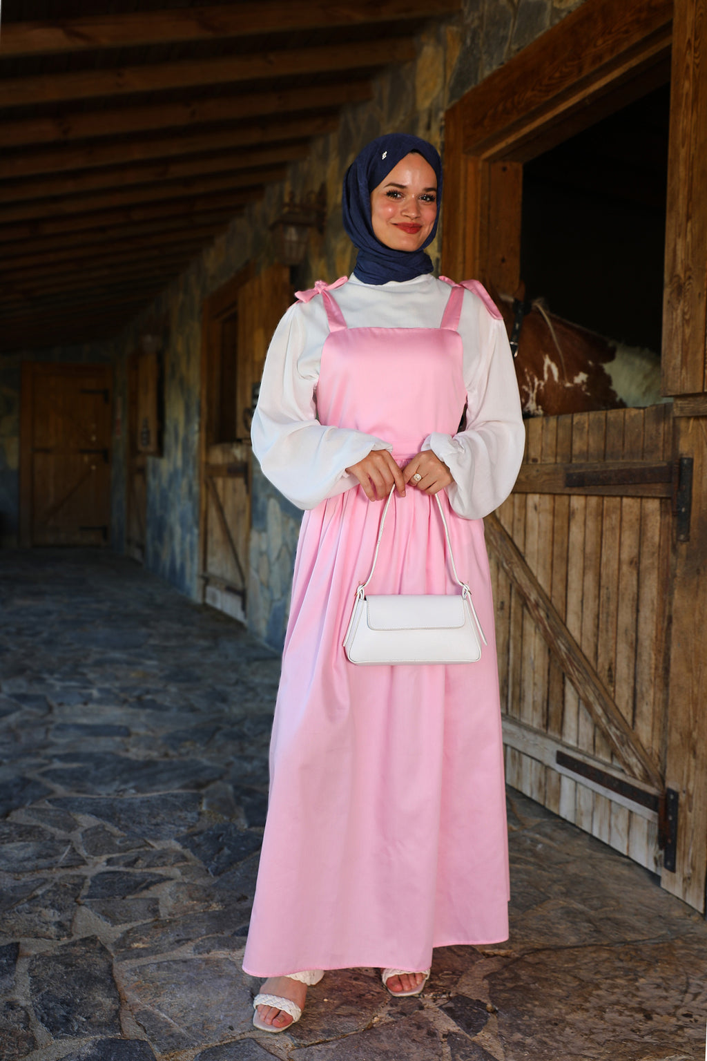 Omuzdan Bağlamalı Kuşaklı Pembe Jile