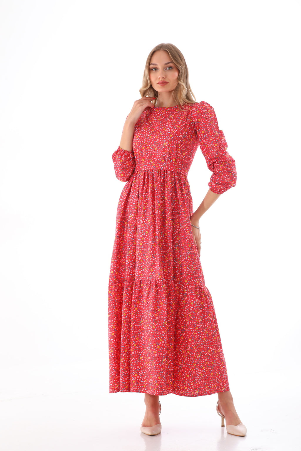 Kırmızı Çiçek Desenli Kat Kat Tesettür Elbise