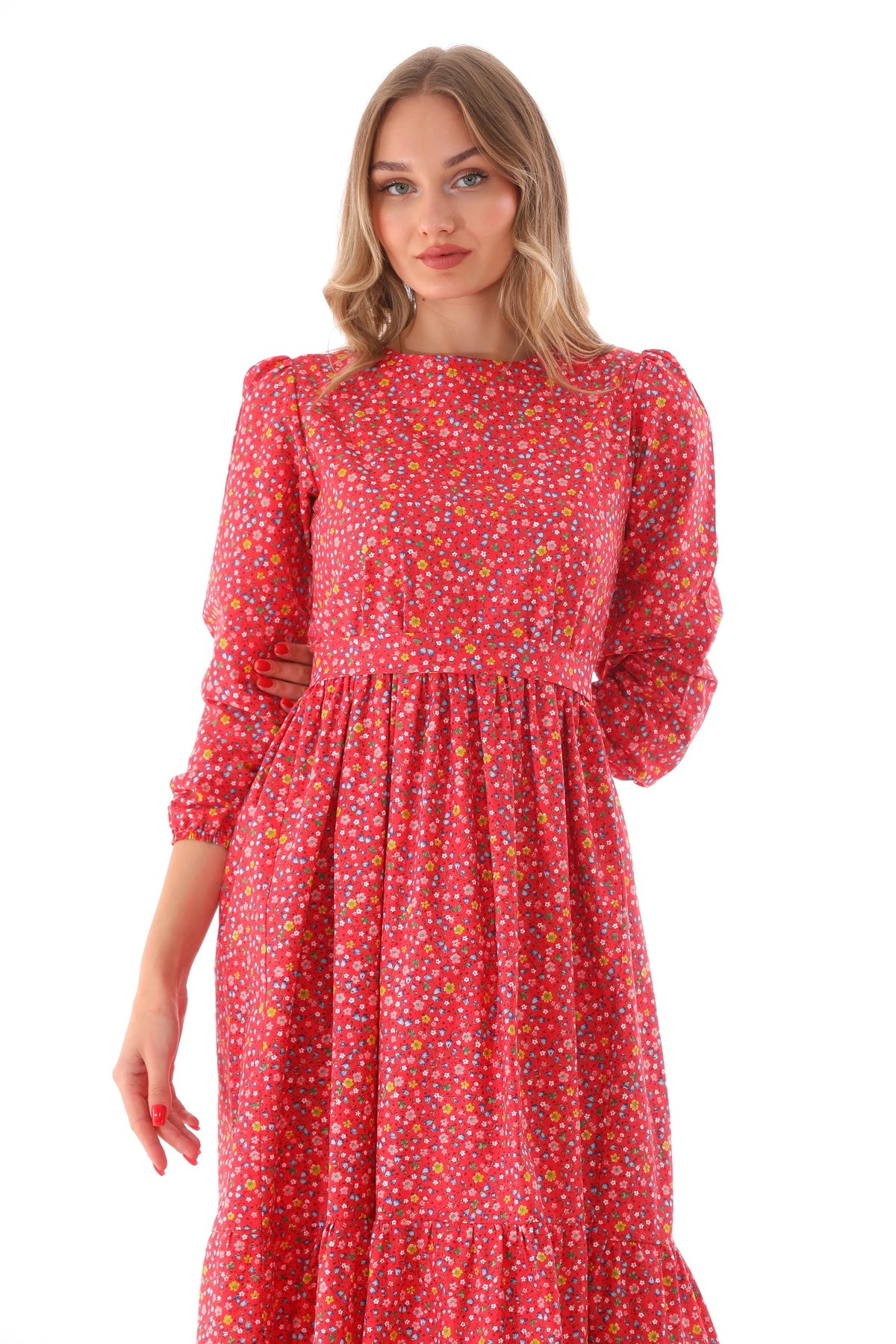 Kırmızı Çiçek Desenli Kat Kat Tesettür Elbise