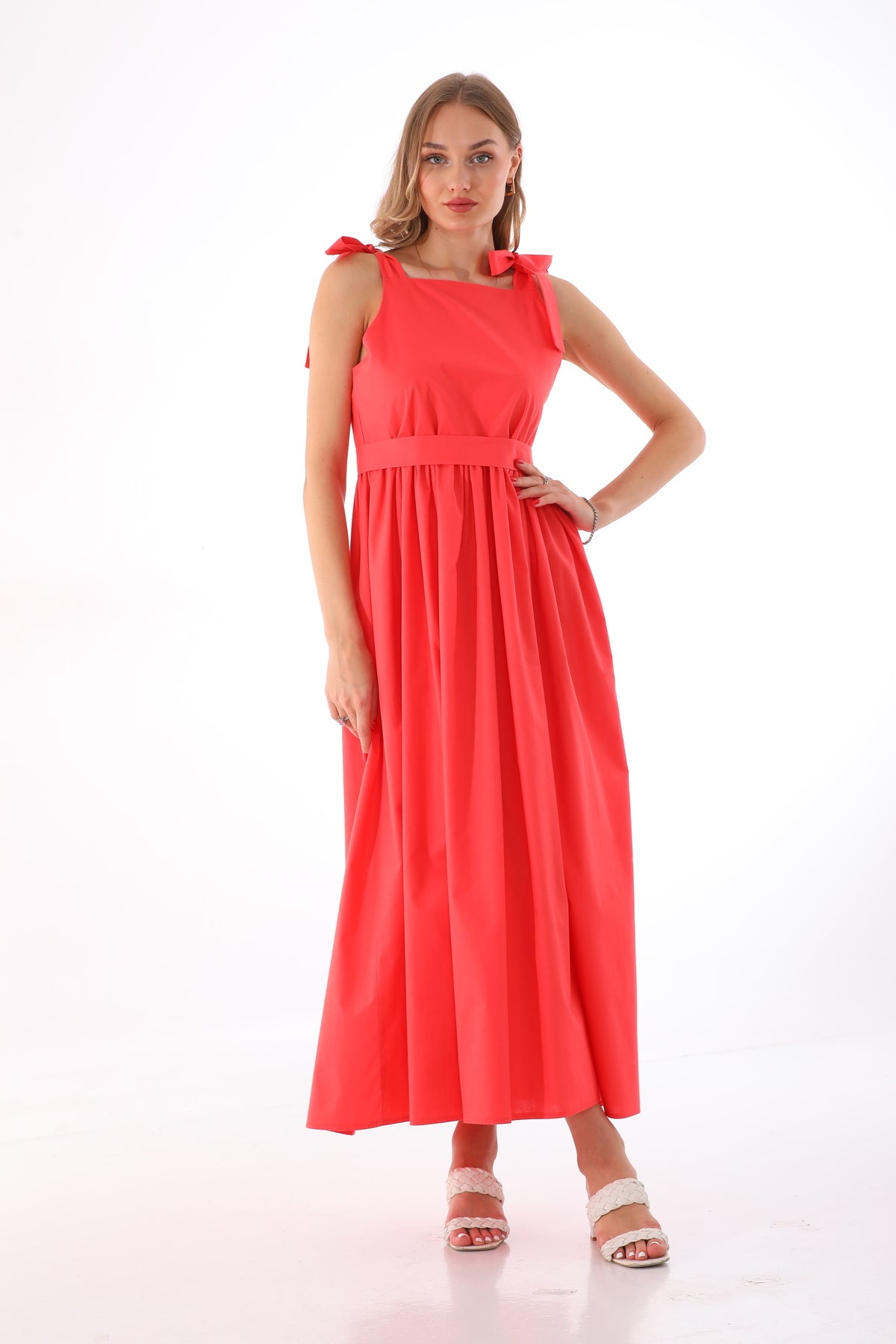 Omuzdan Bağlamalı Kuşaklı Narçiçeği Jile