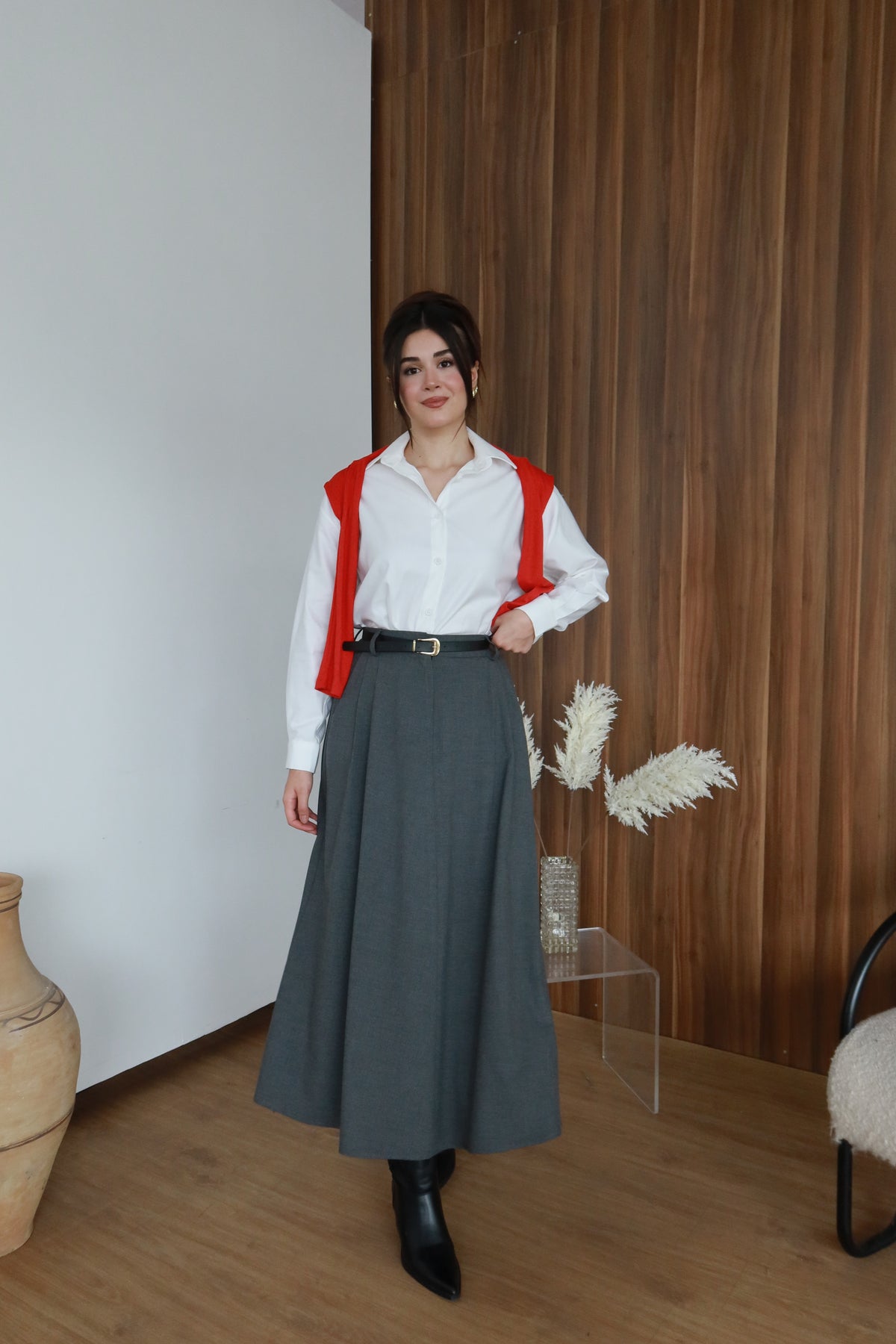 Beyaz Klasik Yaka Gömlek