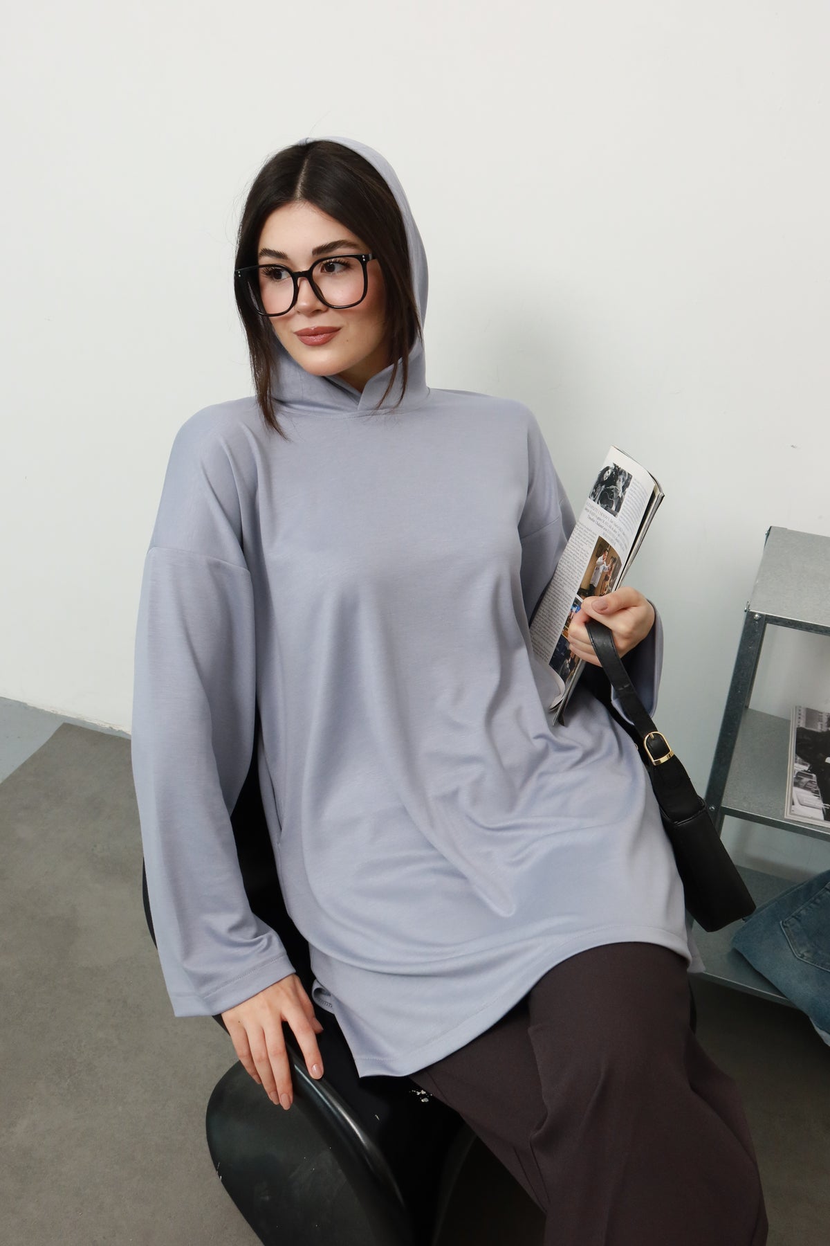 Gri Kapüşonlu Sweatshirt