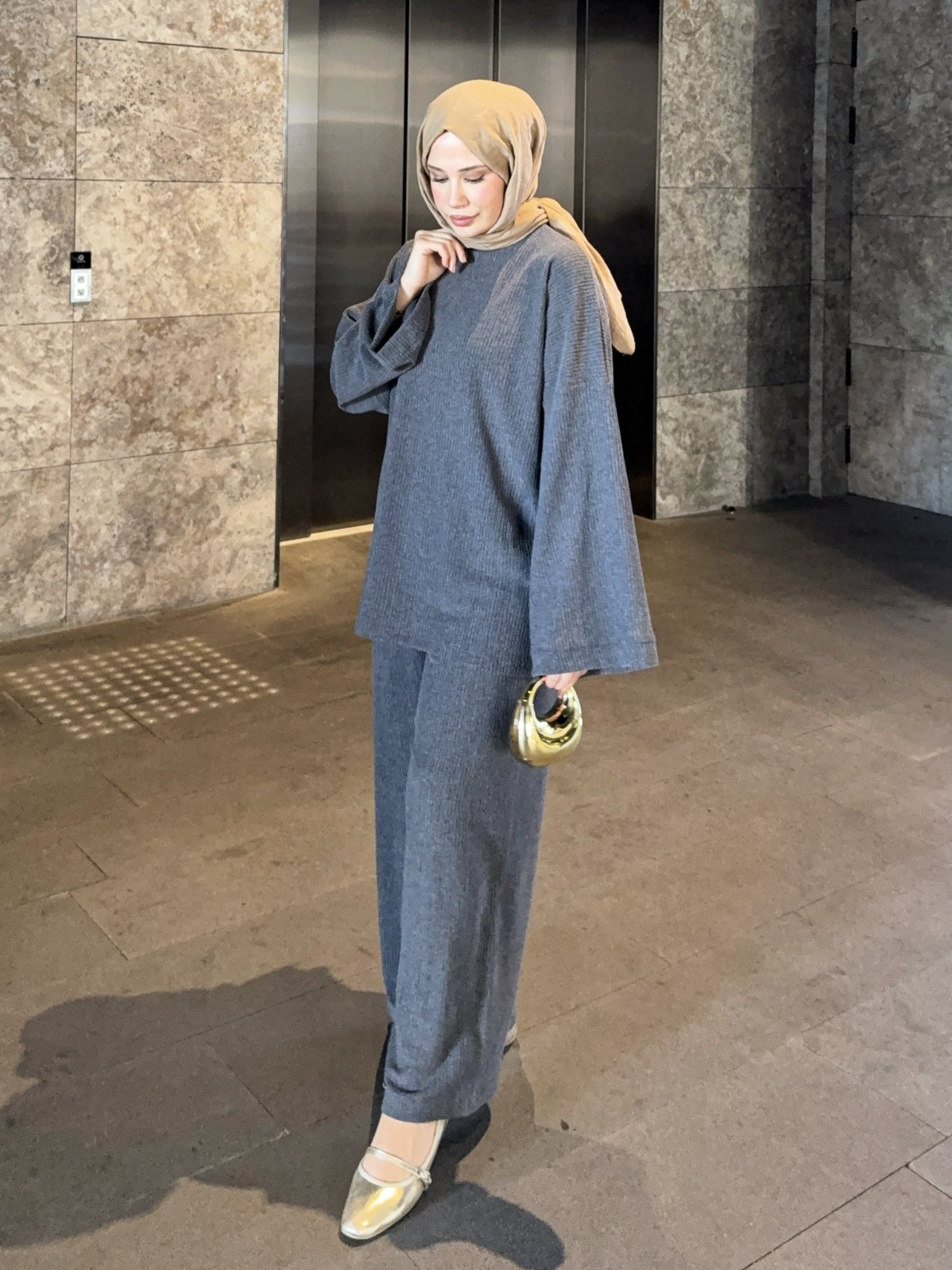 Kadın Gri Örme Pantolonlu Salaş takım