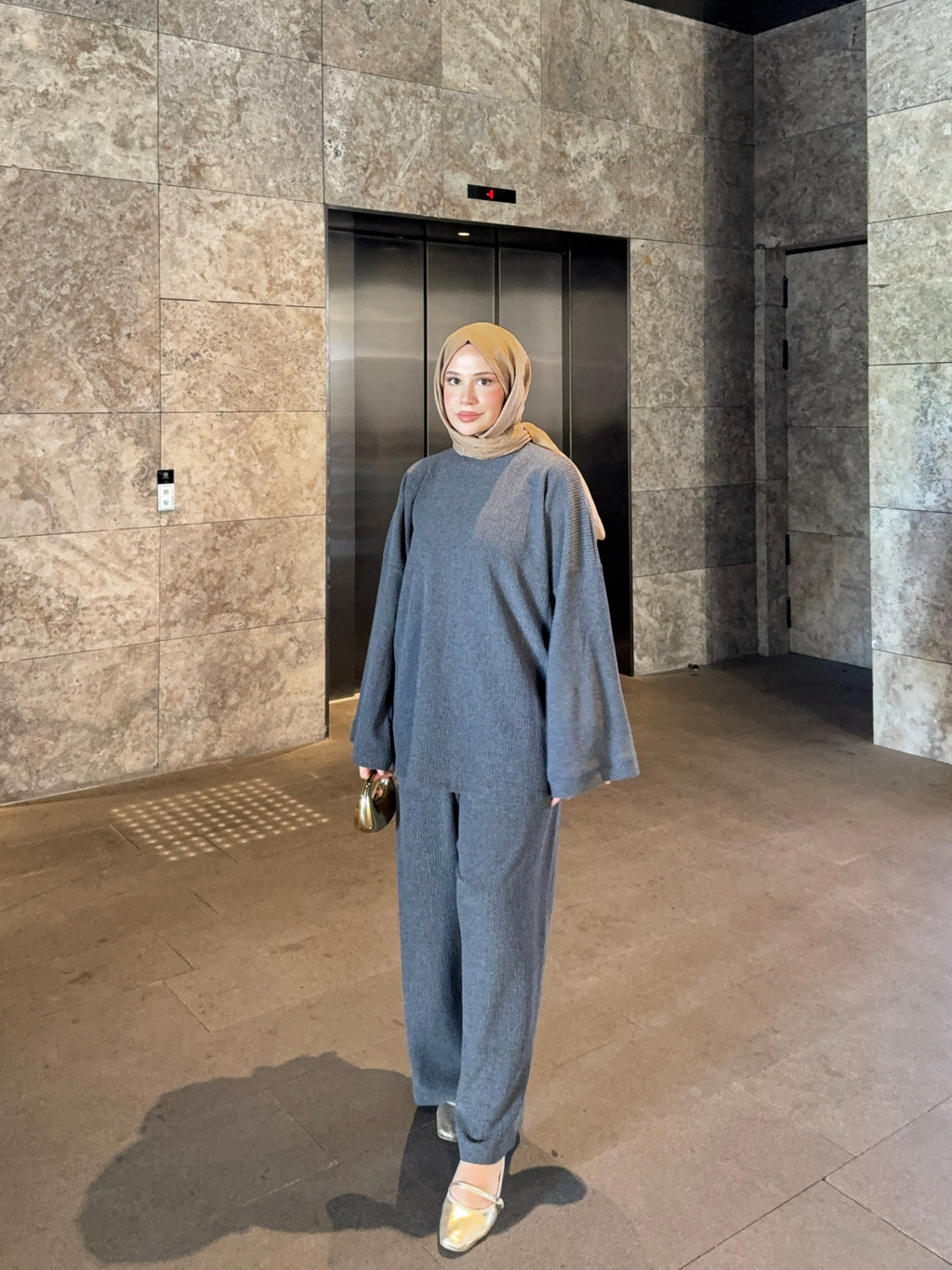 Kadın Gri Örme Pantolonlu Salaş takım