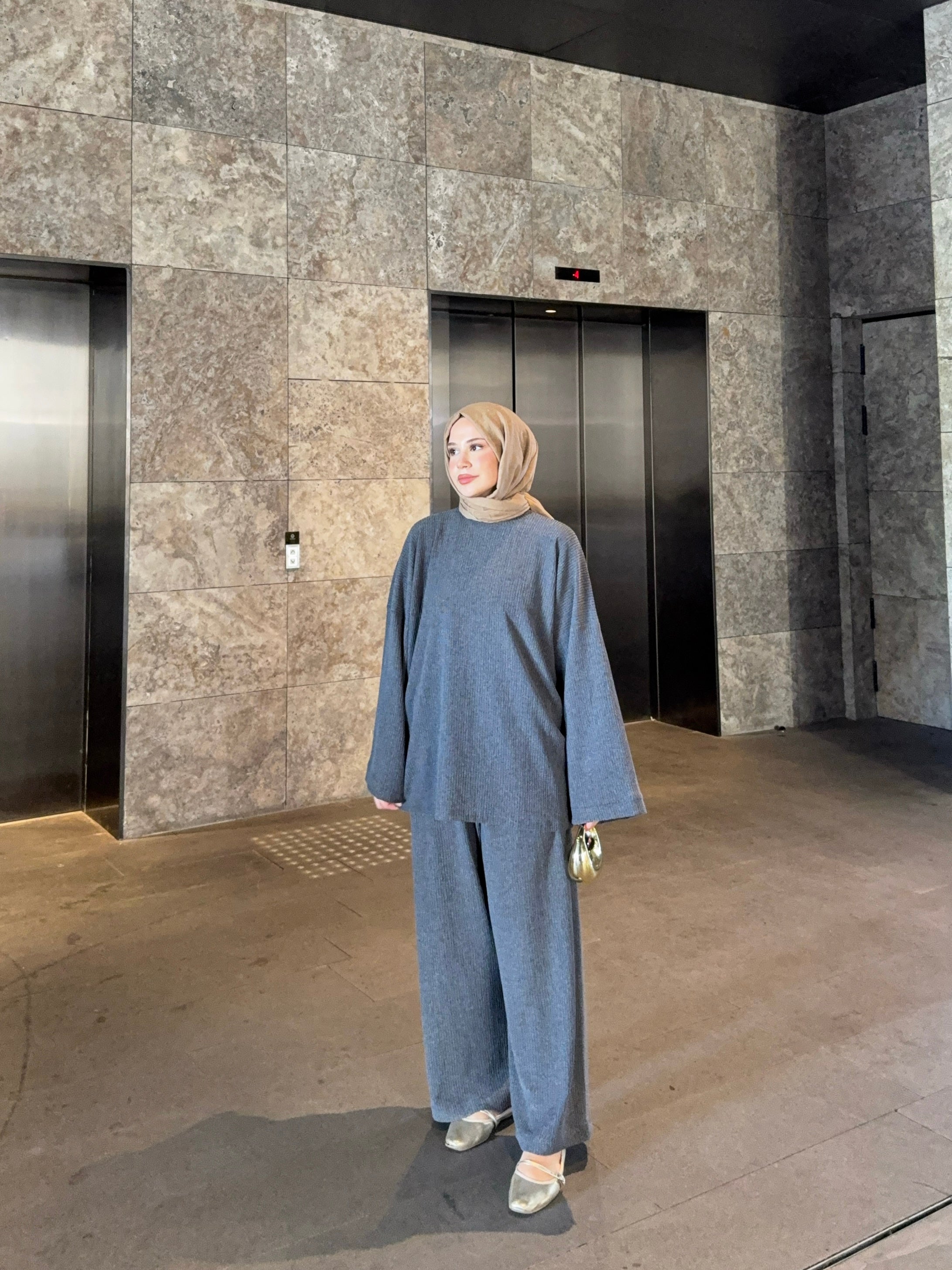 Kadın Gri Örme Pantolonlu Salaş takım