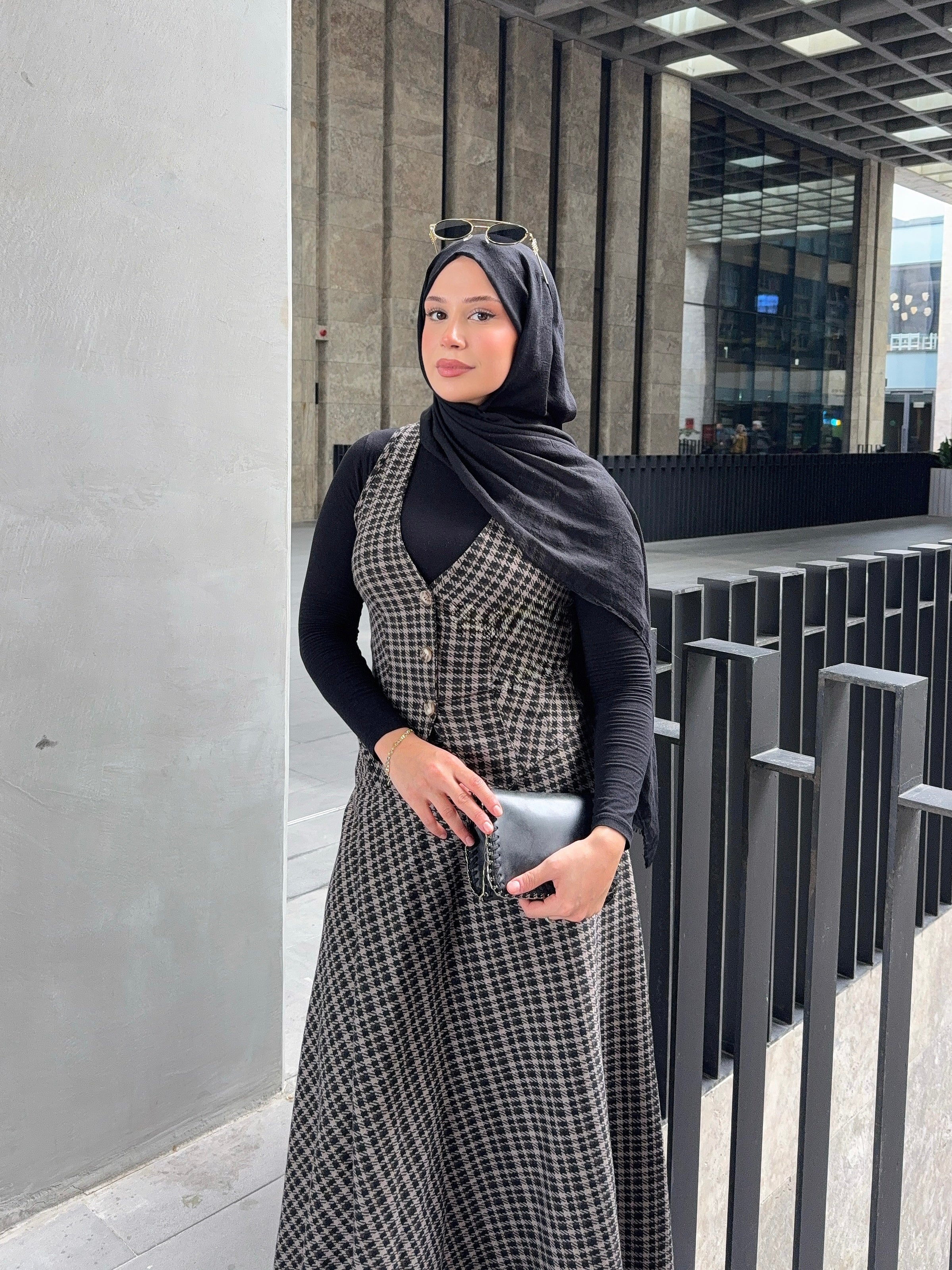 Kahverengi Ekoseli Kışlık Yelekli Takım