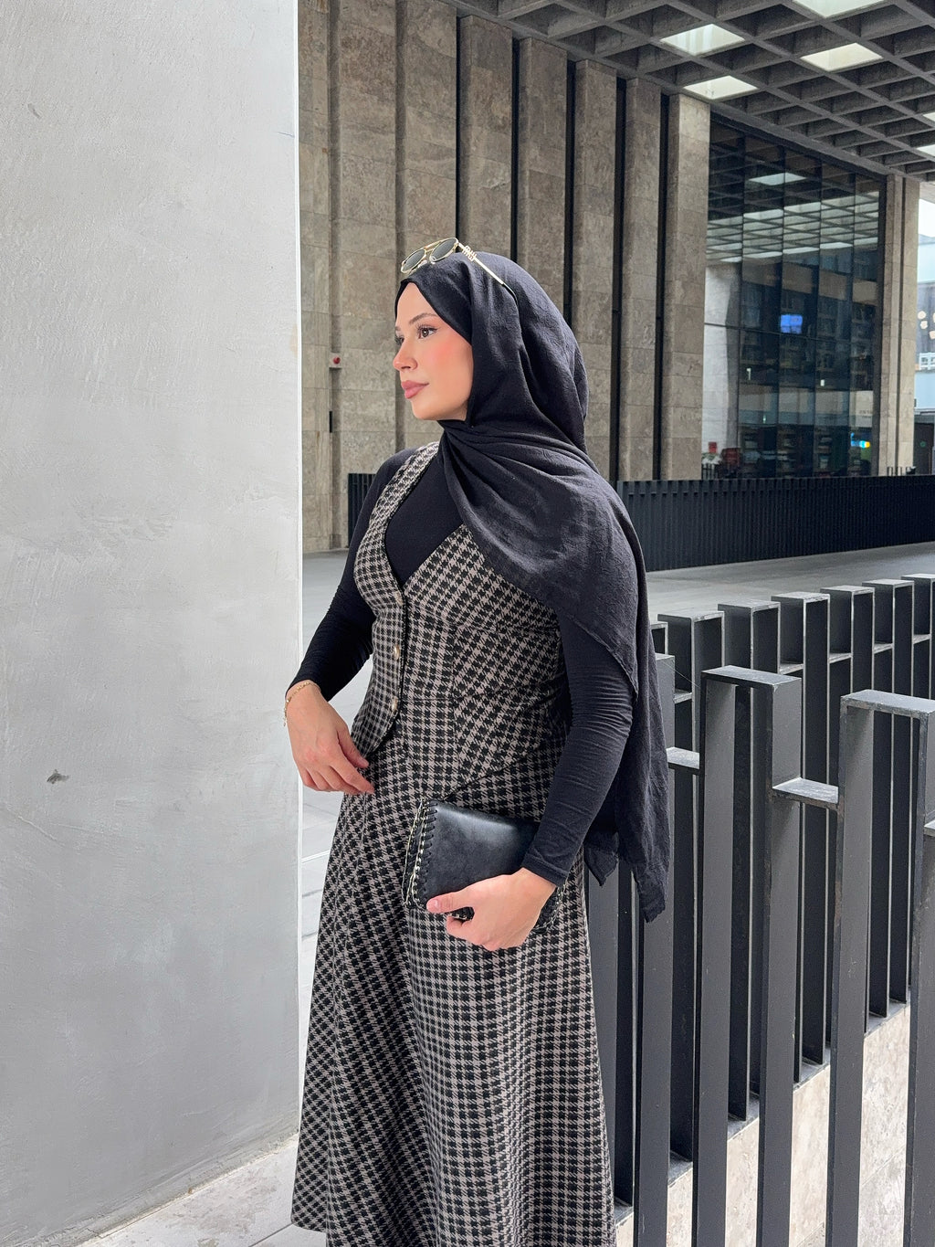 Kahverengi Ekoseli Kışlık Yelekli Takım