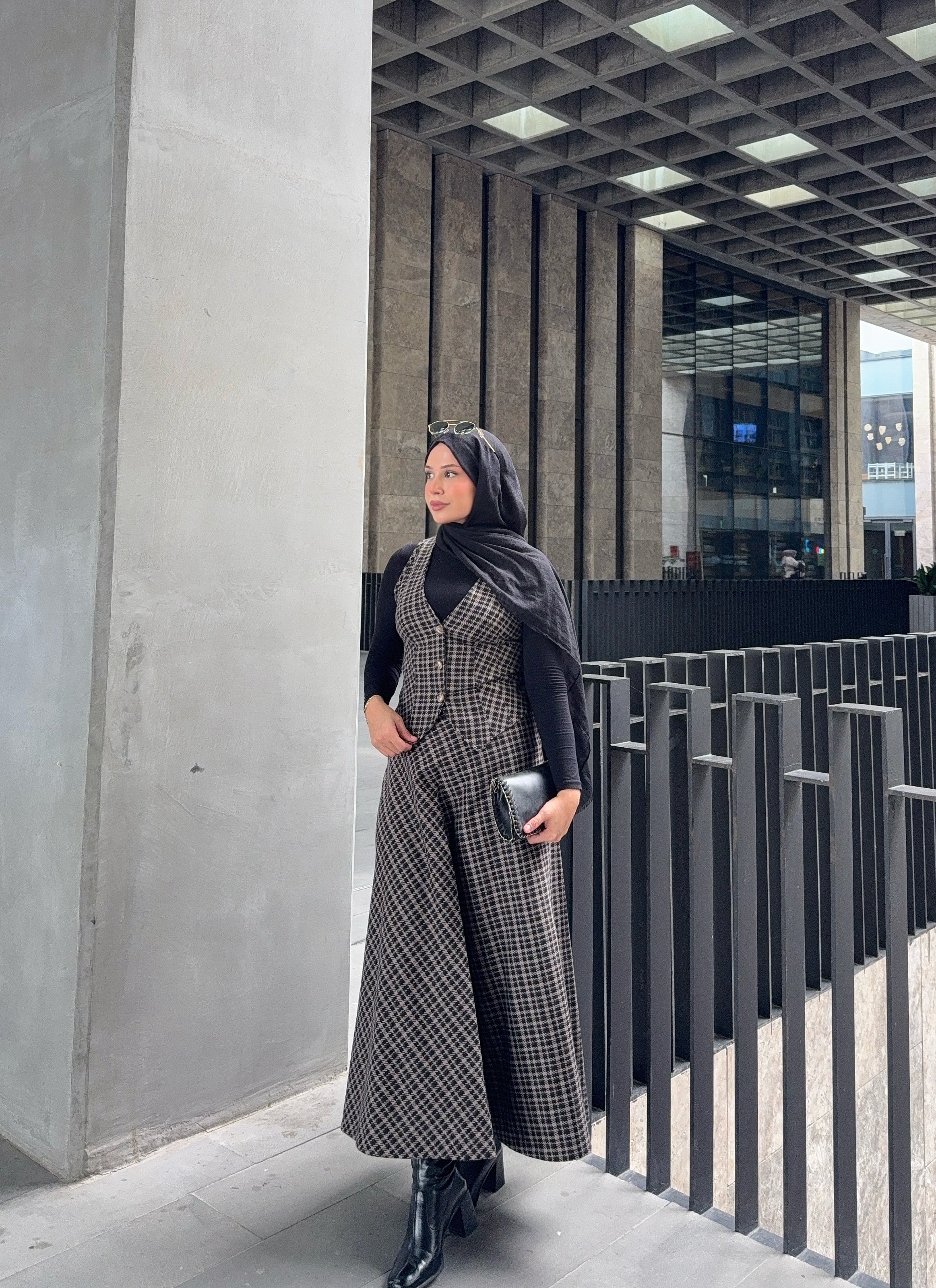 Kahverengi Ekoseli Kışlık Yelekli Takım