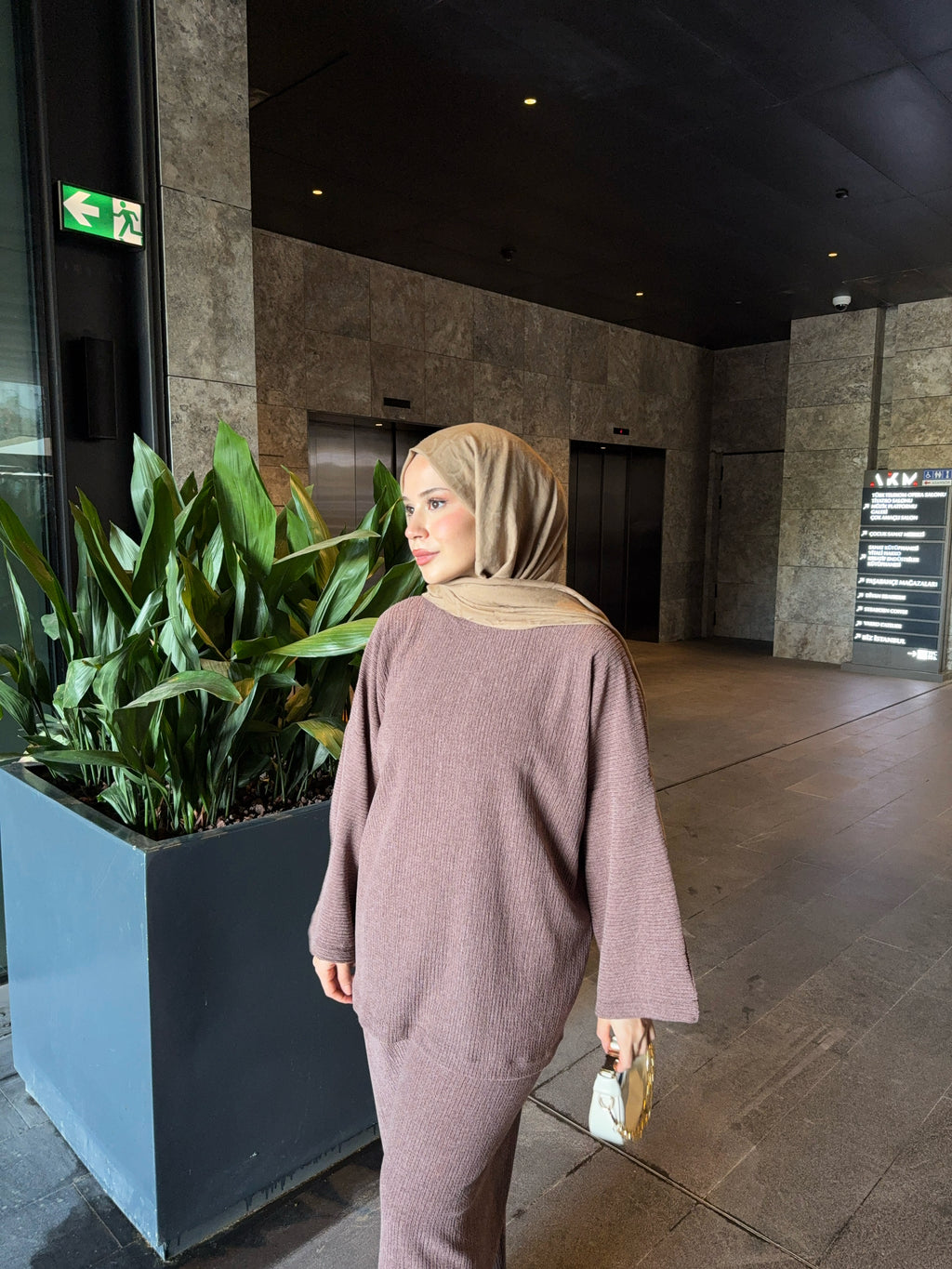 Kadın Kahverengi Örme Pantolonlu Salaş Takım