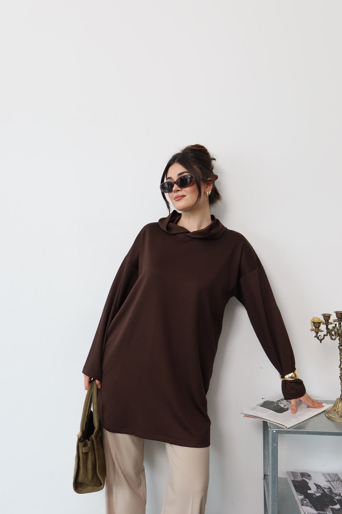 Kahverengi Kapüşonlu Sweatshirt
