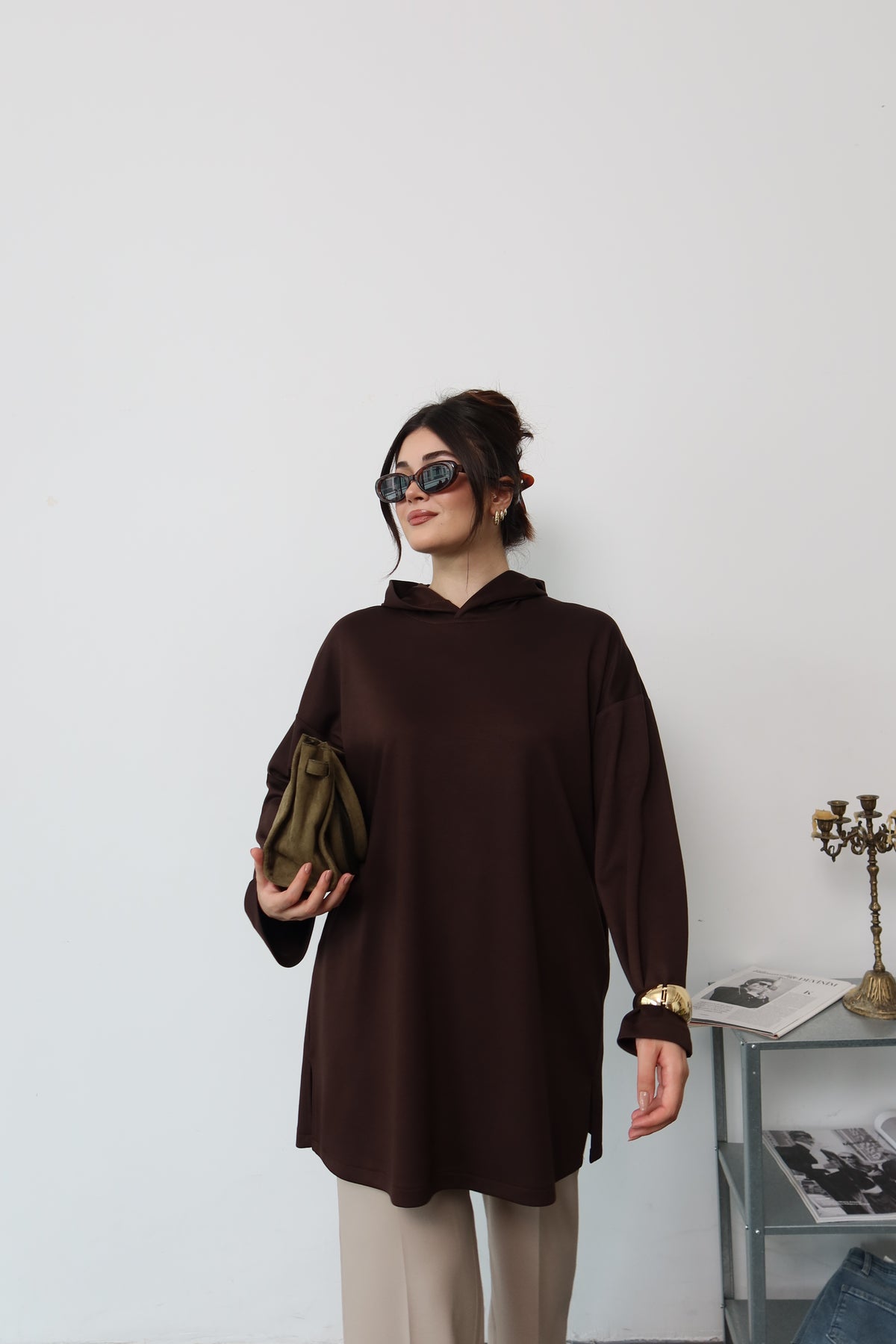 Kahverengi Kapüşonlu Sweatshirt