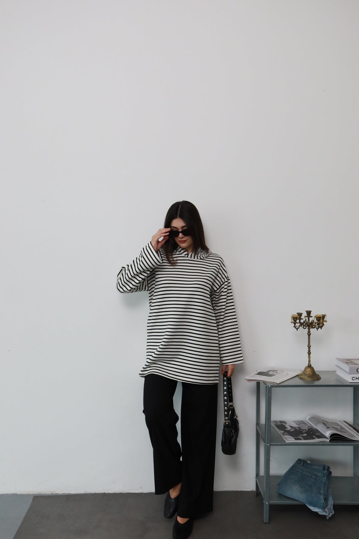 Siyah Çizgili Kapüşonlu Sweatshirt