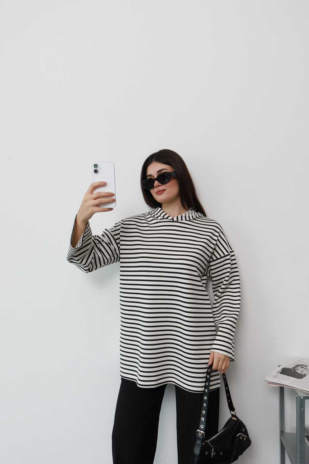 Siyah Çizgili Kapüşonlu Sweatshirt