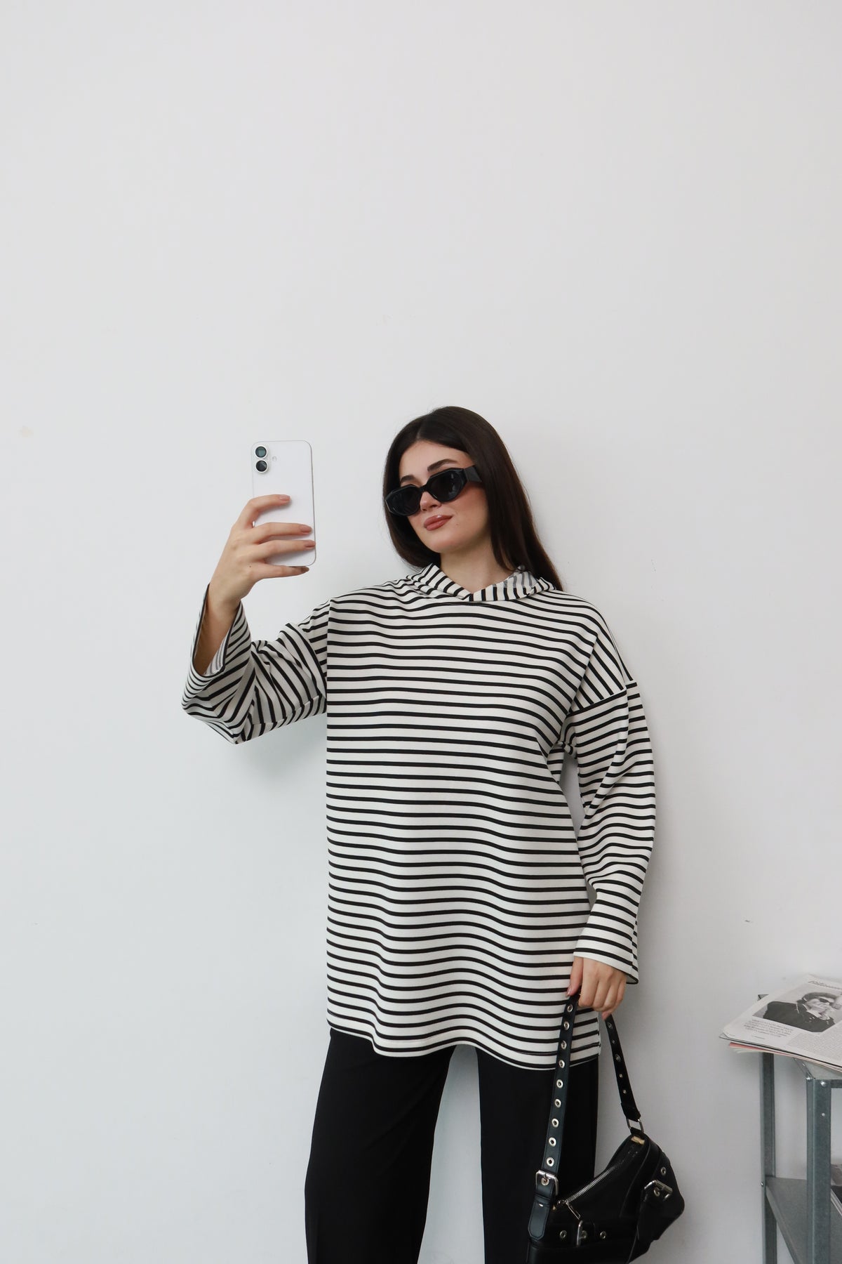 Siyah Çizgili Kapüşonlu Sweatshirt