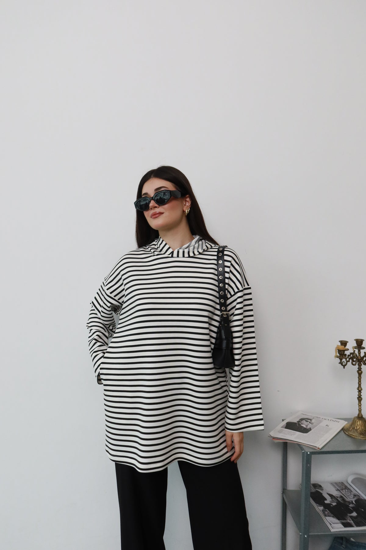 Siyah Çizgili Kapüşonlu Sweatshirt