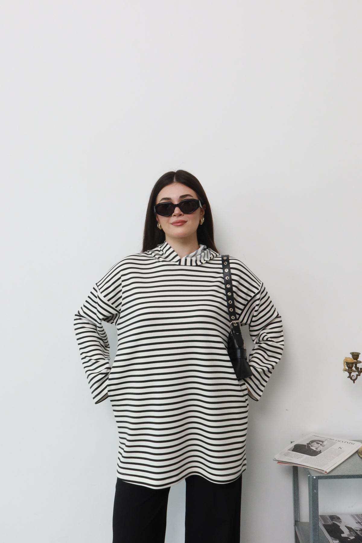 Siyah Çizgili Kapüşonlu Sweatshirt
