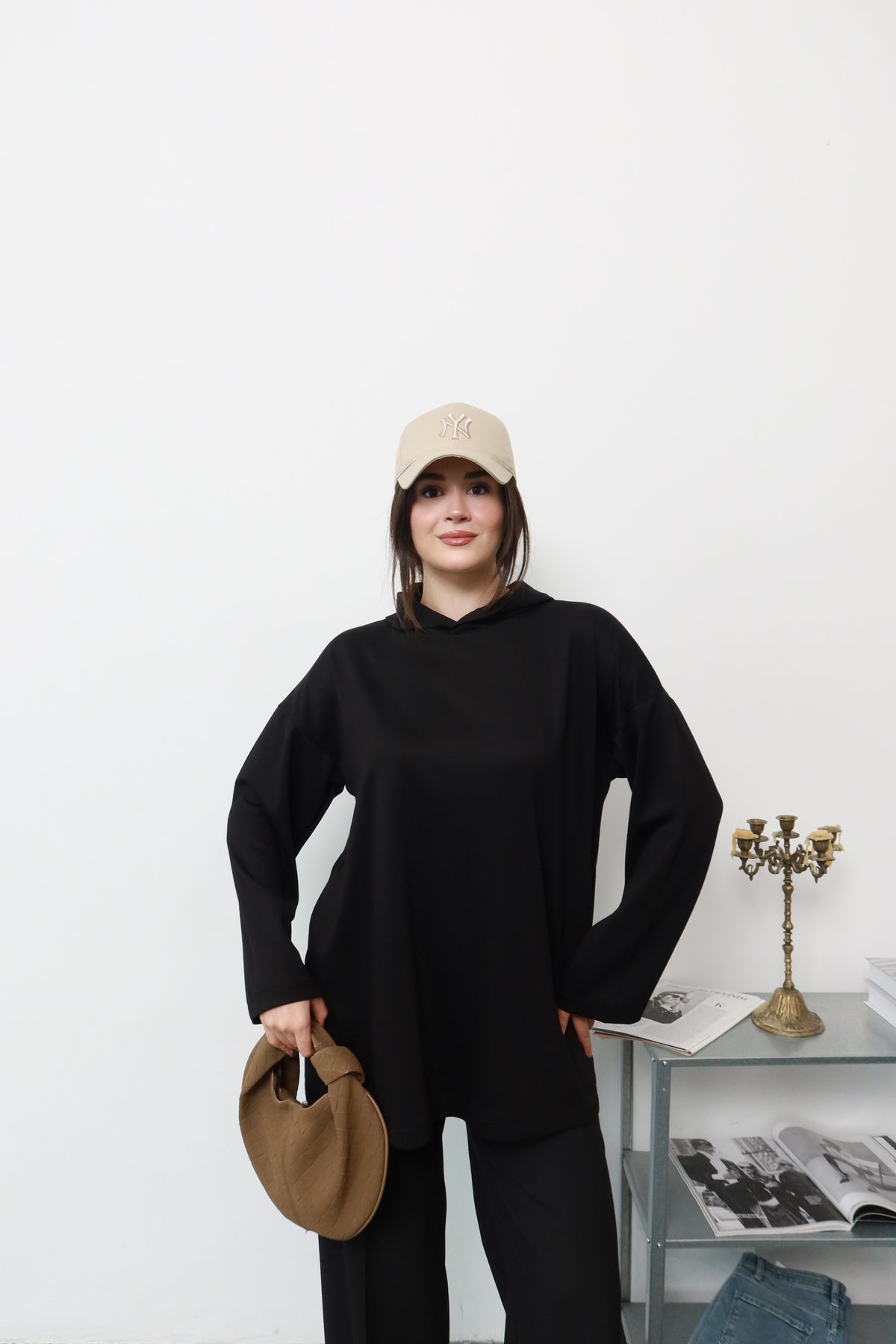 Siyah Kapüşonlu Sweatshirt